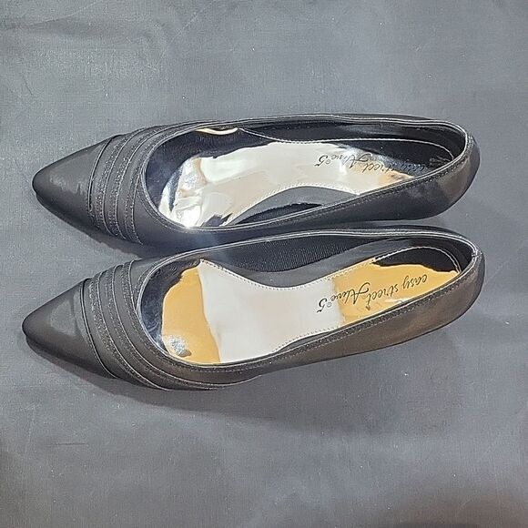 BRAND NEW EASY STREET ALIVE 5 NOBEL POINTED TOE LOW HEEL PUMPS - Picture 6 of 16